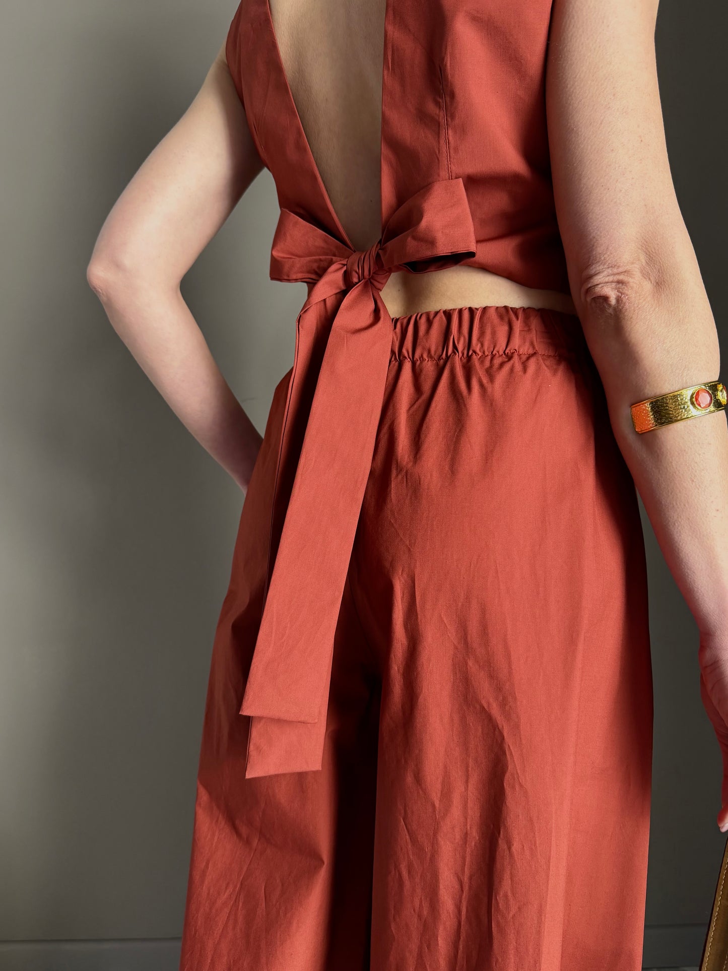 Pantalone Palazzo in Cotone Mattone – So Allure