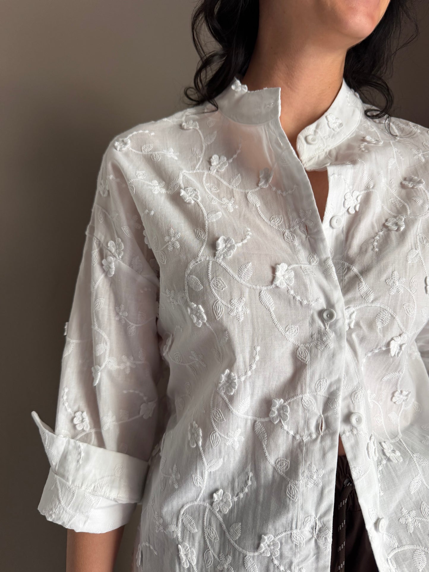 Camicia in cotone ricamato