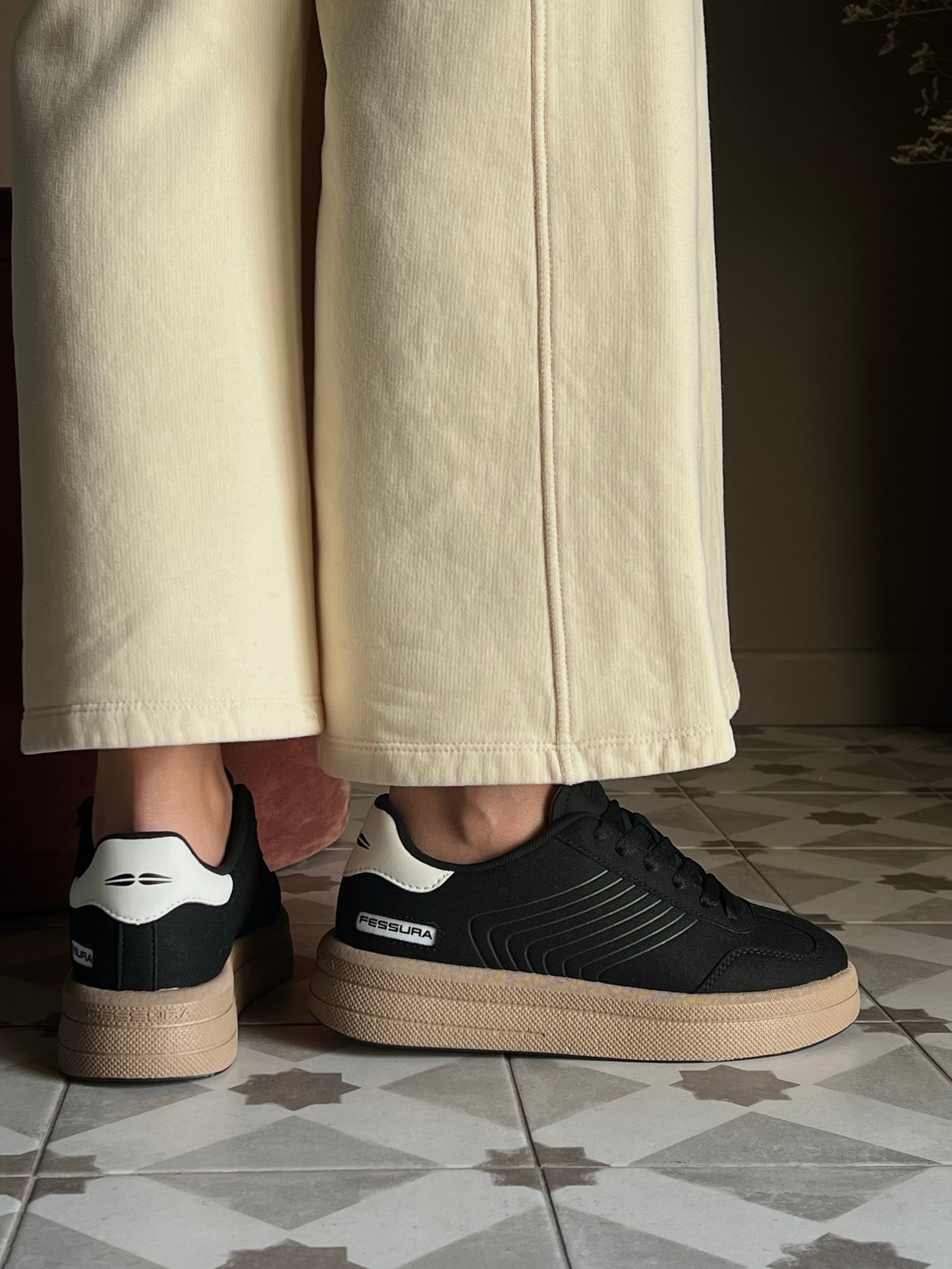 Sneakers Fessura con platform