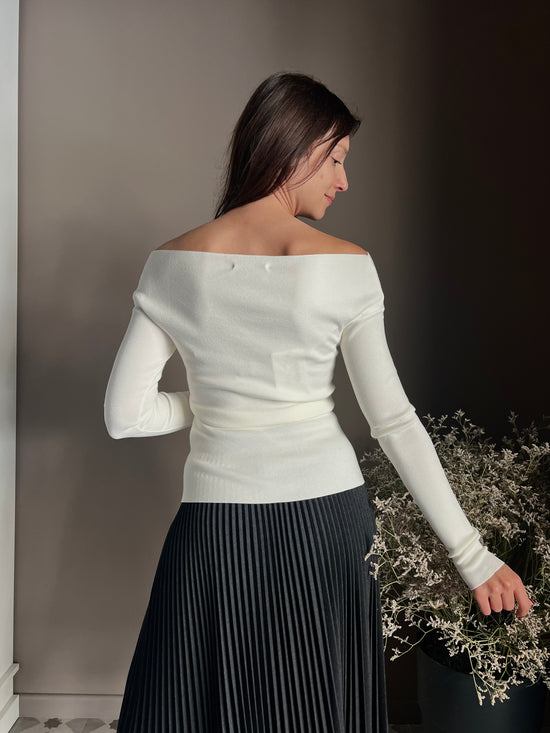 Maglia off-shoulder milk