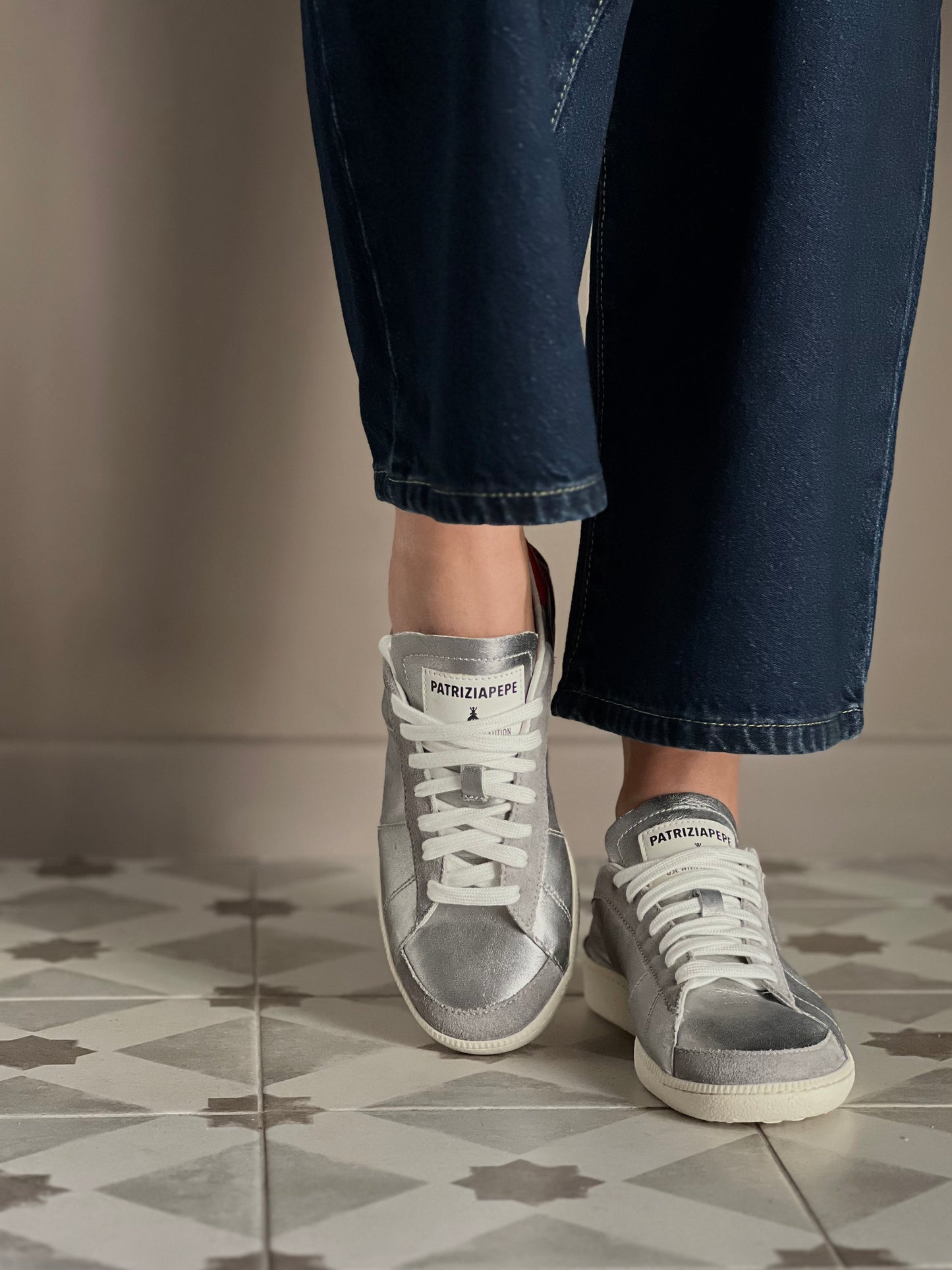 Sneakers Skin ‘93 in nappa laminata