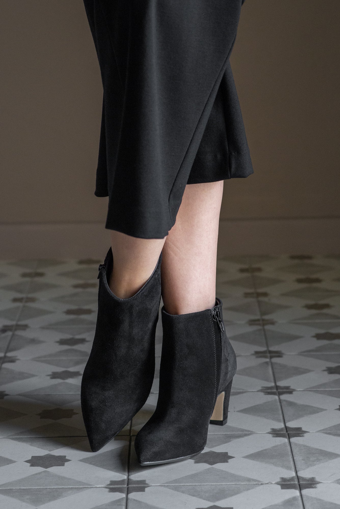 Stivaletto in camoscio Anna F nero