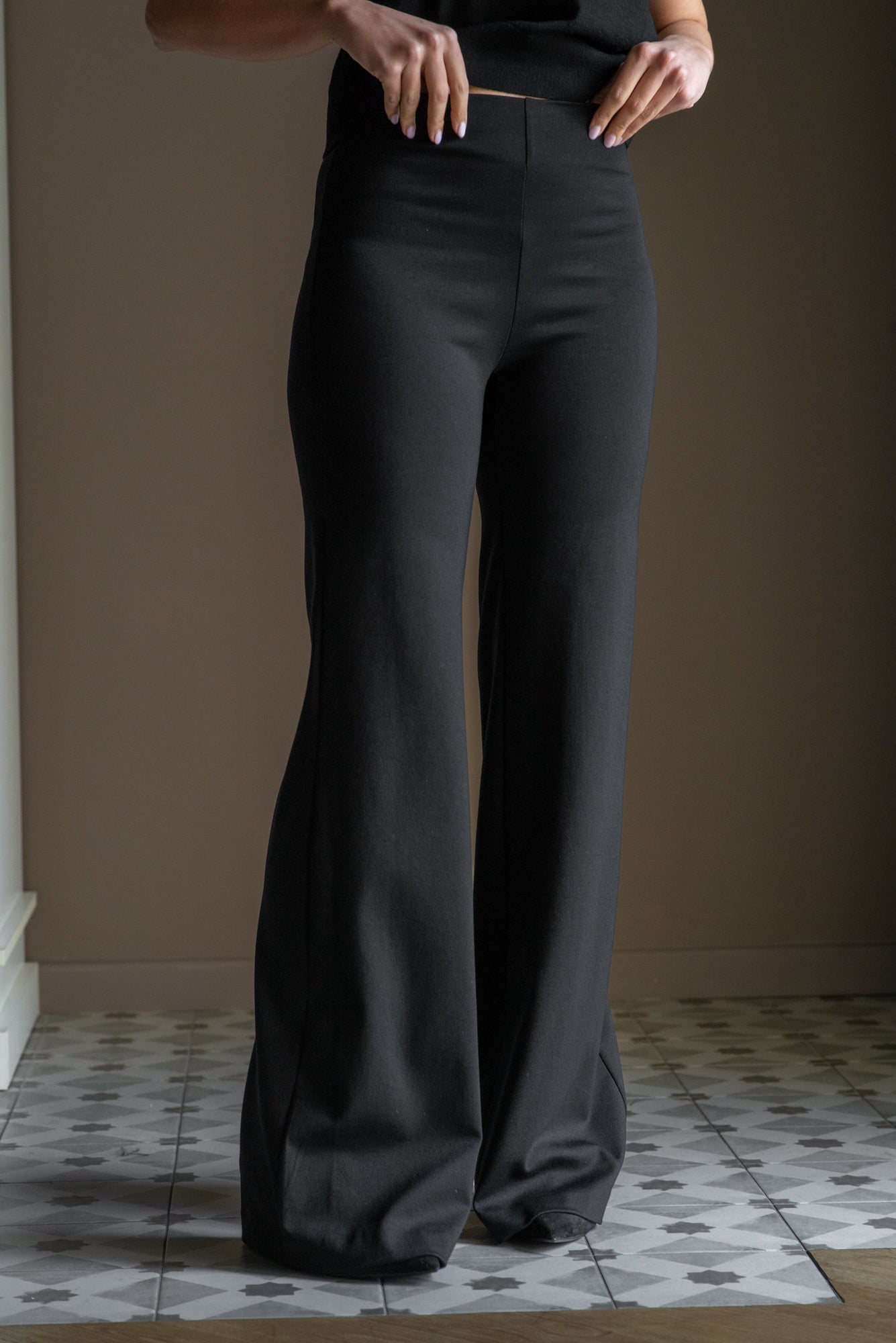 Pantalone a gamba larga in punto milano