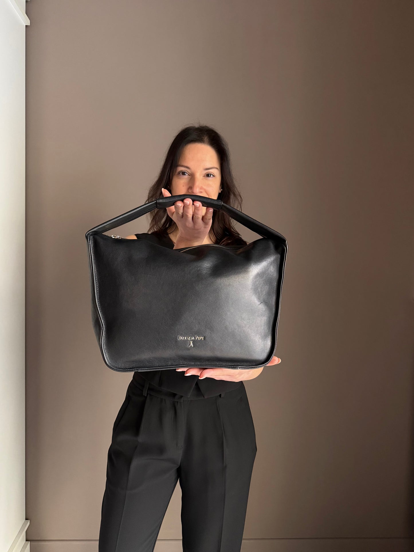 Borsa Hobo nera media in pelle