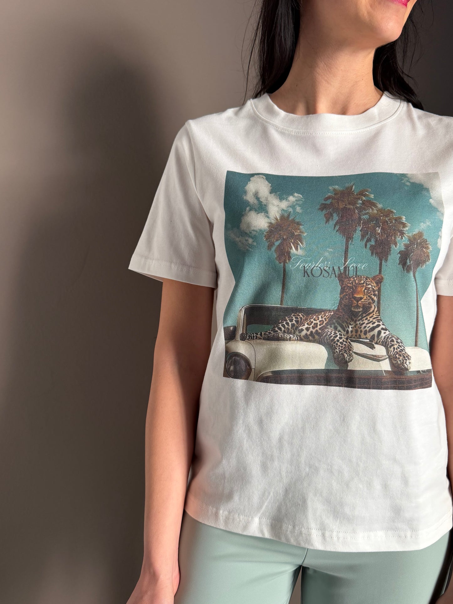 T-shirt con stampa Fearless love