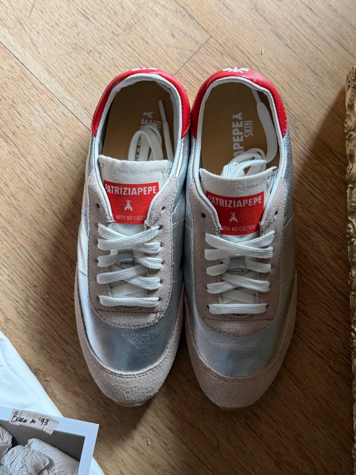 Running Skin Sneakers Silver e Red