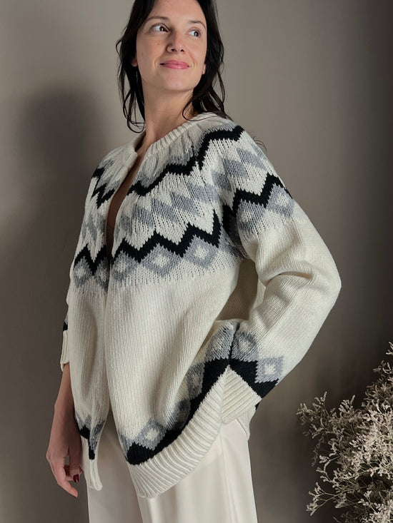 Cardigan in lana con lavorazione nordica