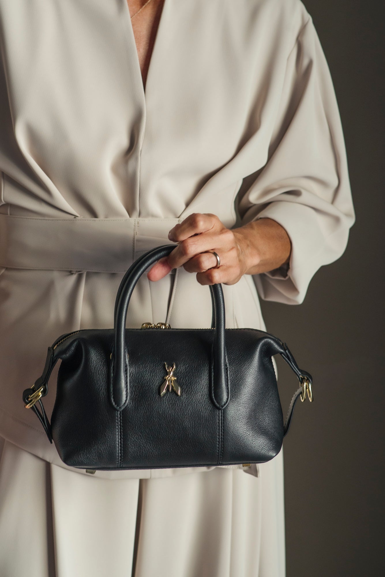 Borsa a bauletto piccola nera