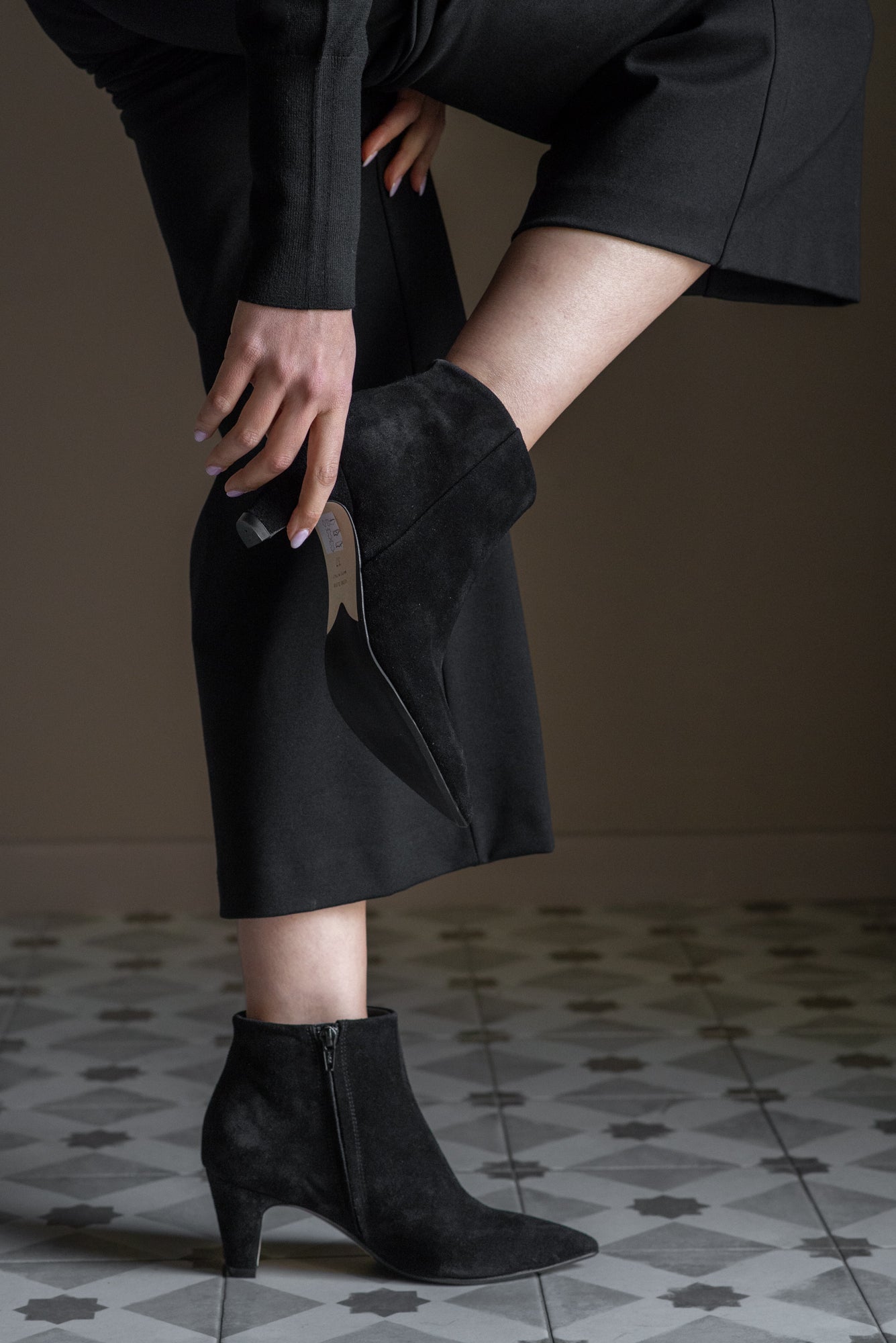 Stivaletto in camoscio Anna F nero