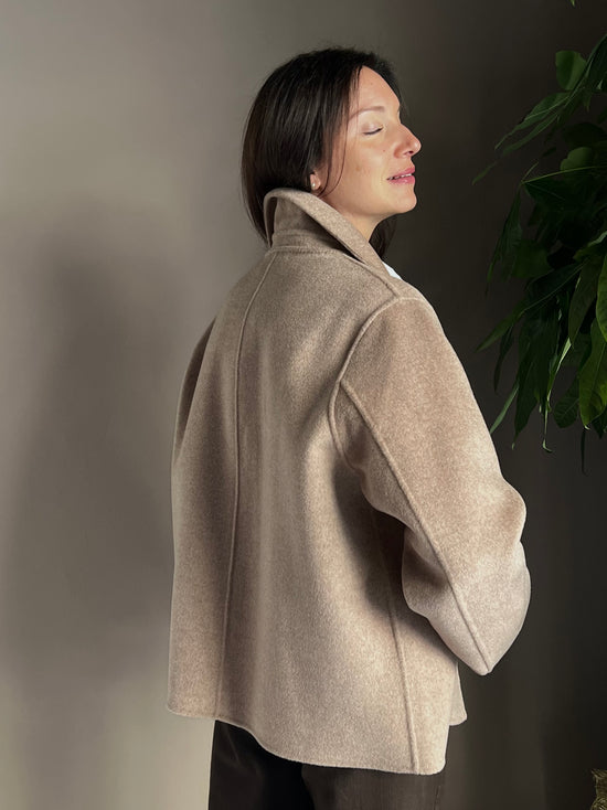 Giacca shacket in lana e cashmere beige