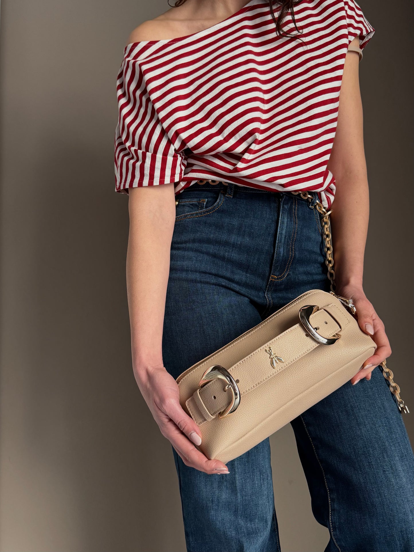 Borsa a mano con doppia fibbia