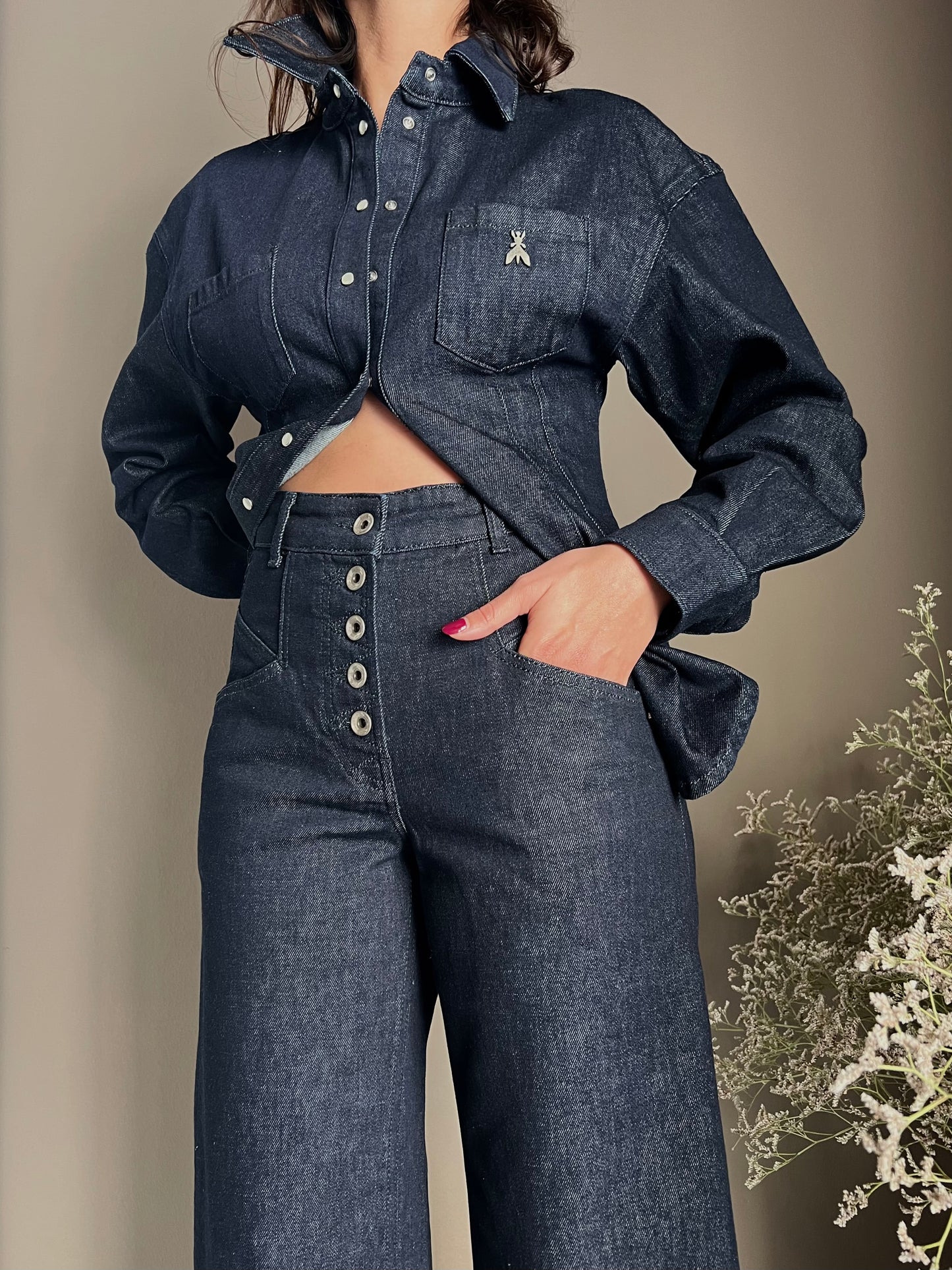 Jeans a palazzo con bottoni