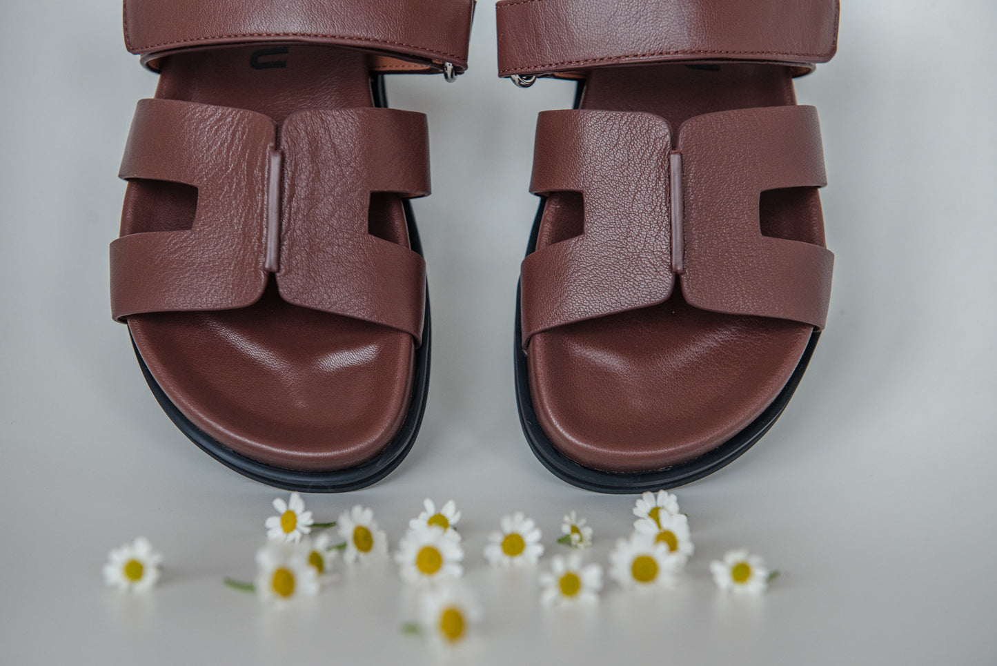 Ciabattina in pelle minimal cuoio