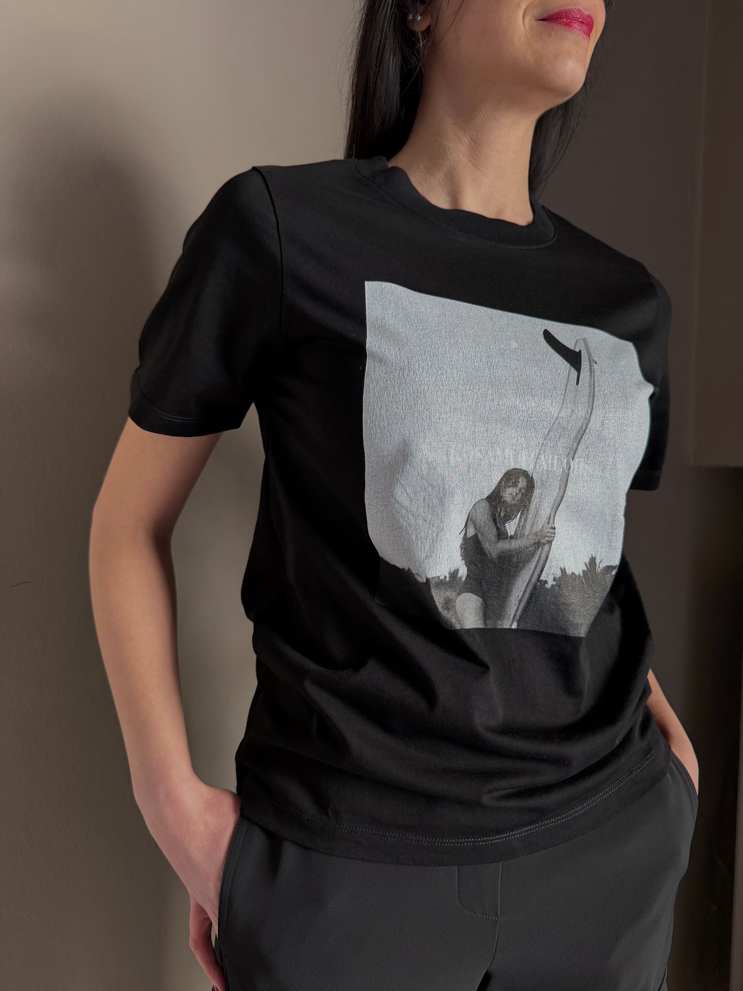 T-Shirt nera con stampa Ko Samui