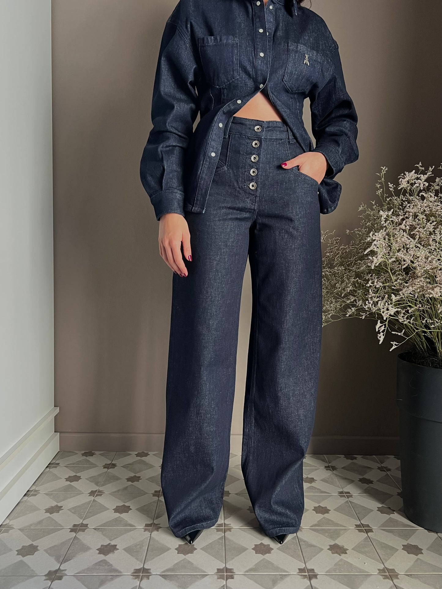 Jeans a palazzo con bottoni