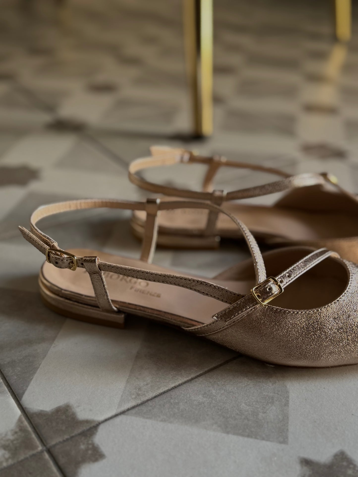 Slingback in laminato rose’