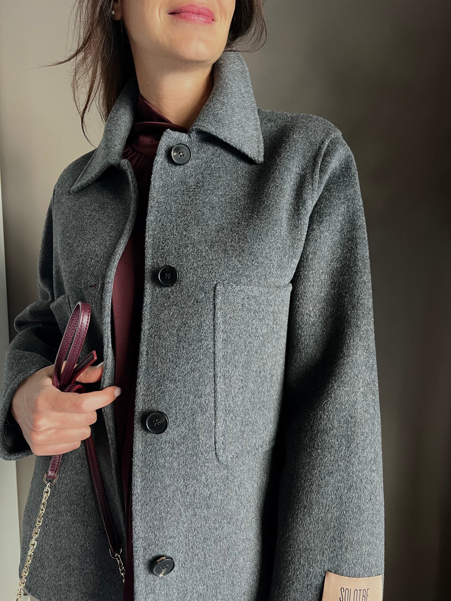 Giacca shacket in lana e cashmere grigio