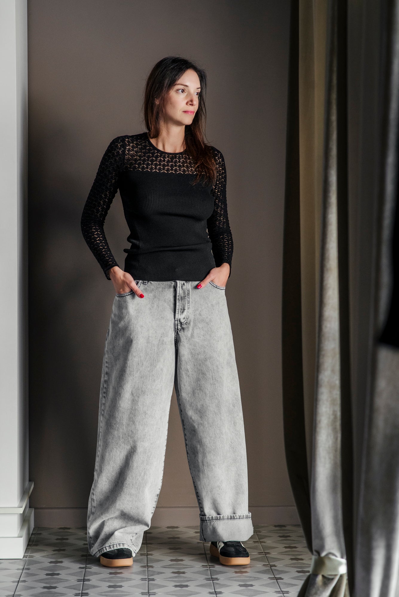 Maglia slim con inserti pizzo francese