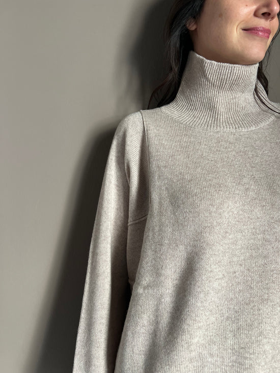 Maglia collo alto in lana e Cashemire beige