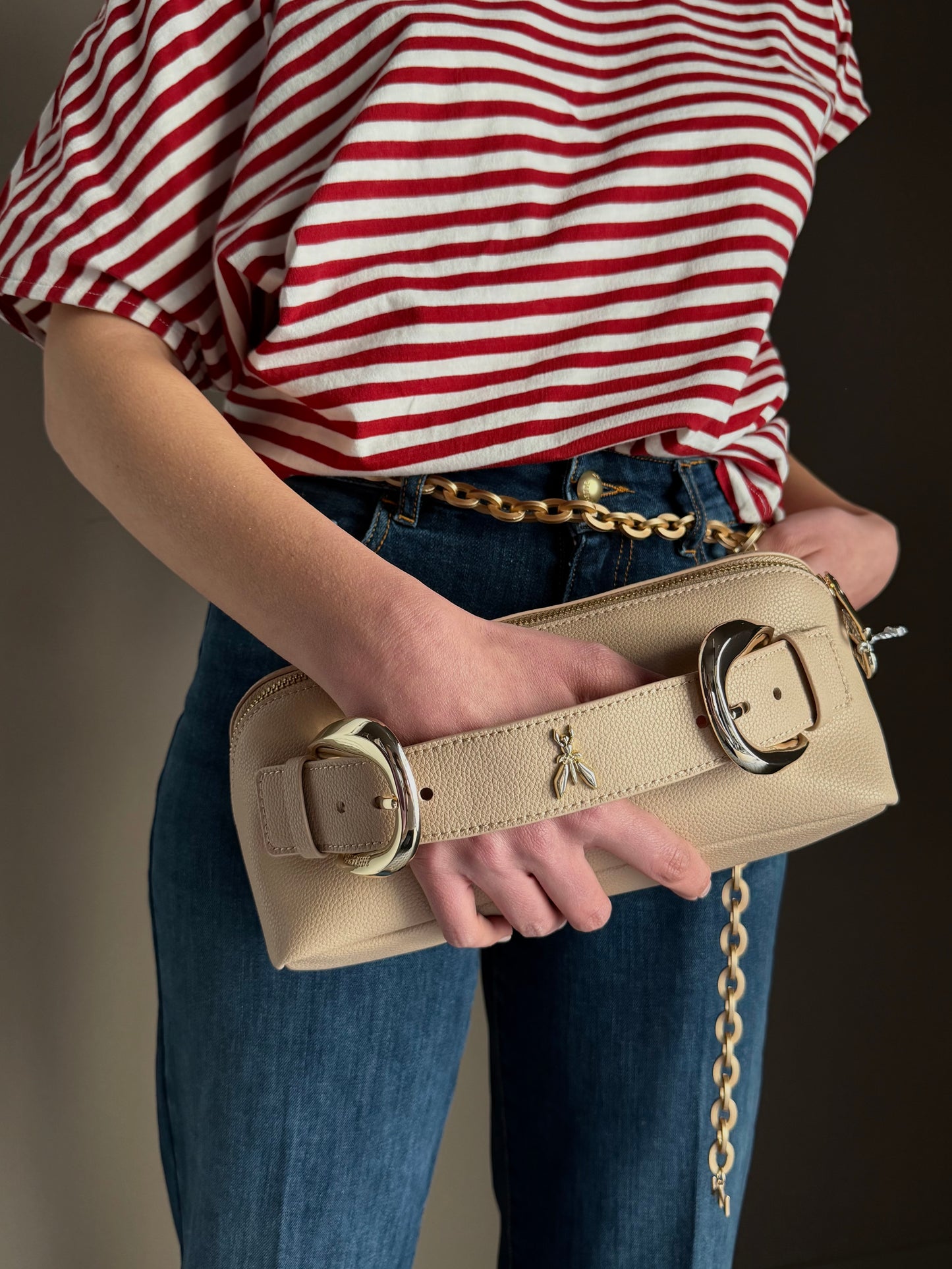 Borsa a mano con doppia fibbia