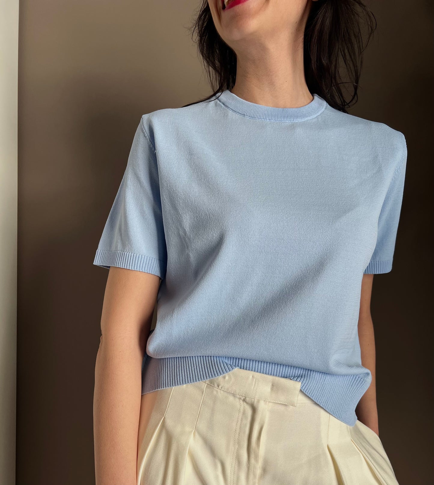 Maglia in viscosa azzurra manica corta
