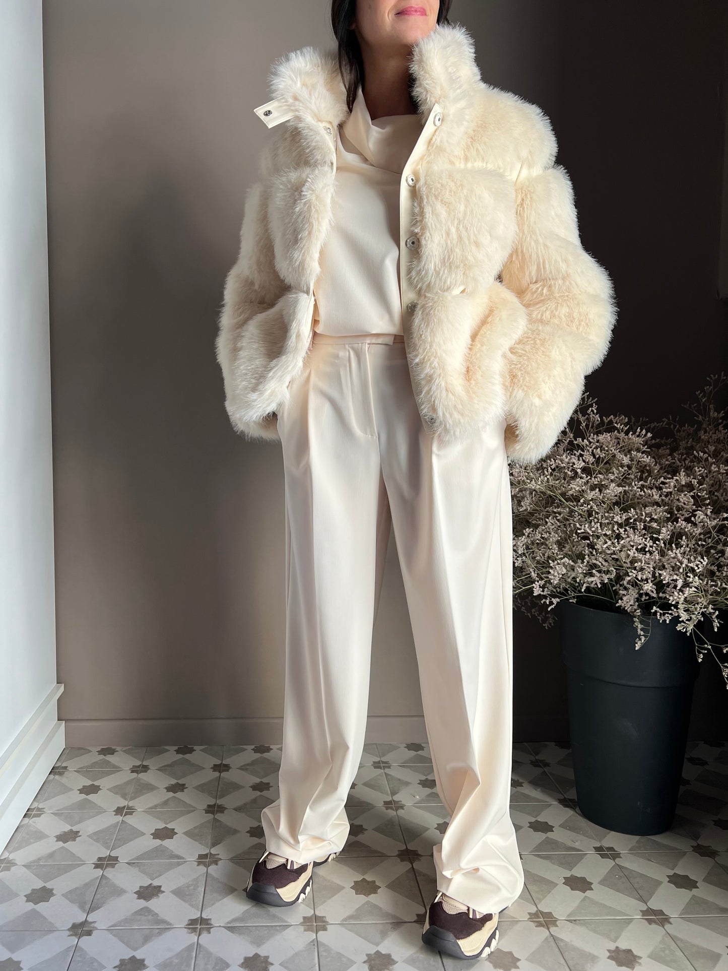 Pantalone morbido con pieghe