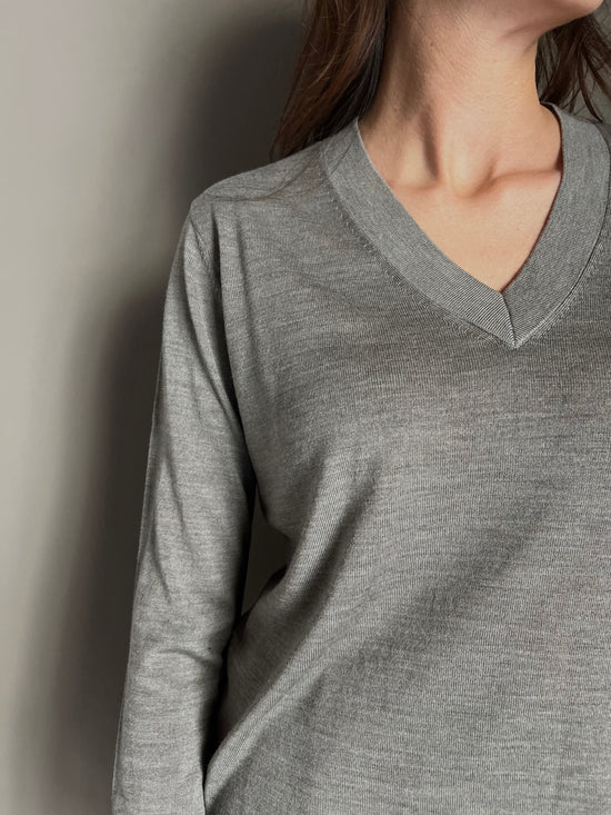 Maglia scollo a V in lana Greige
