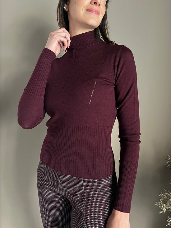 Maglia in lana rasata collo alto Purple red