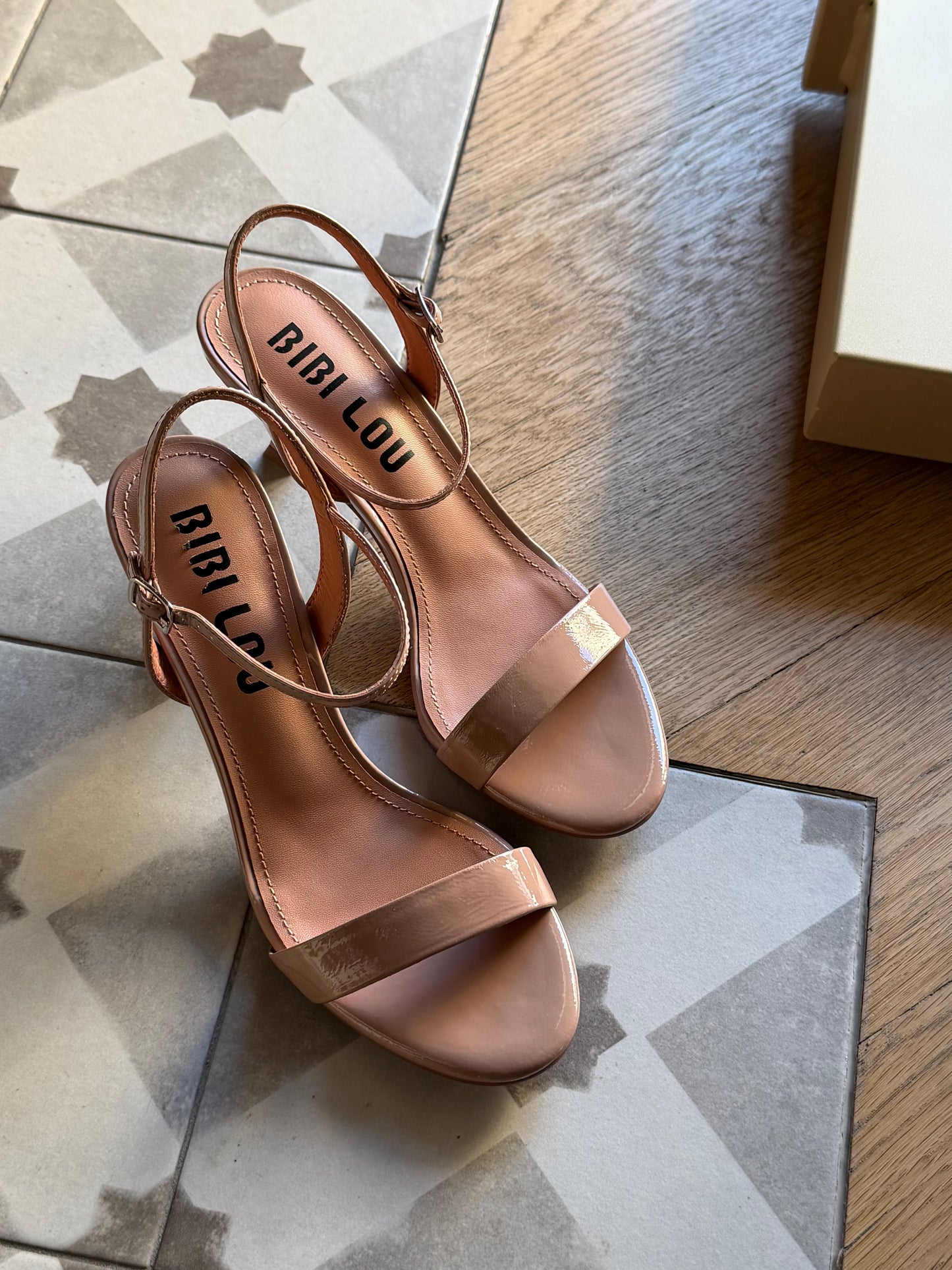 Sandalo Bibi Lou in Vernice Nude