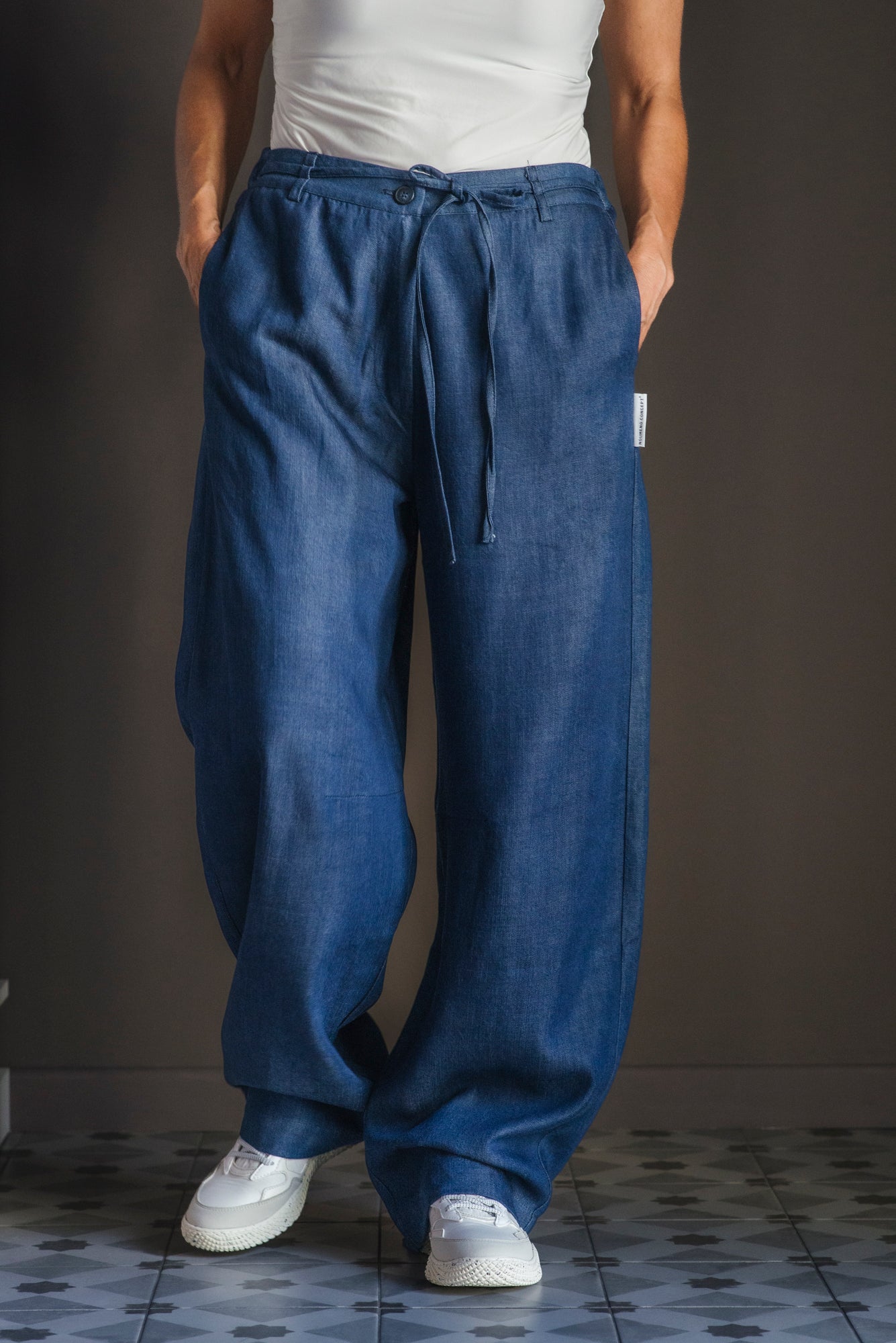 Pantalone in denim fluido