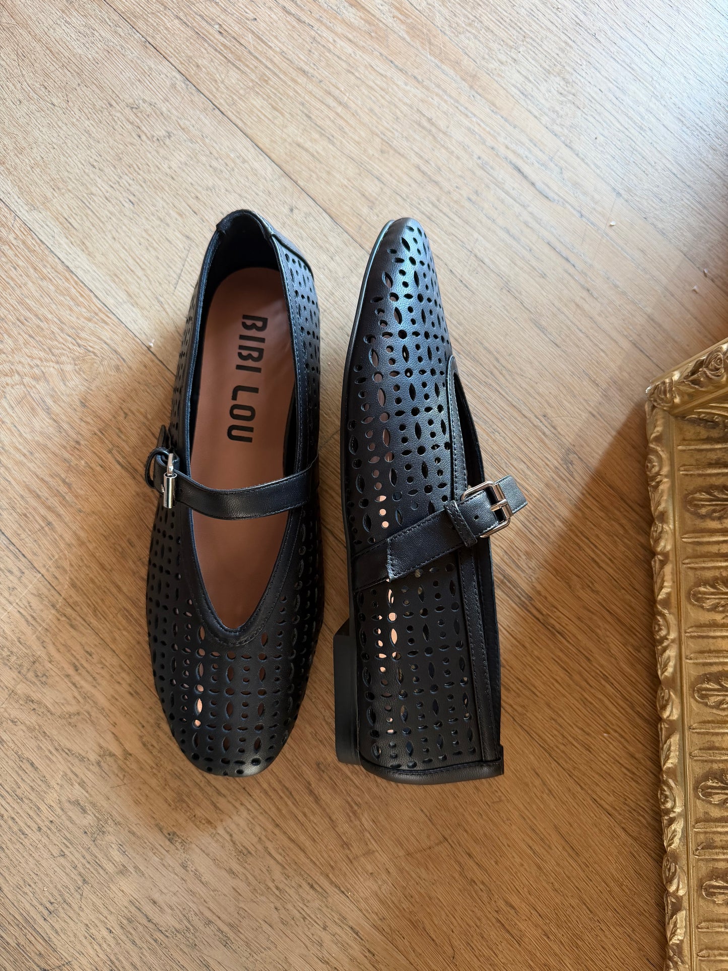 Scarpa Mary Jane laserata