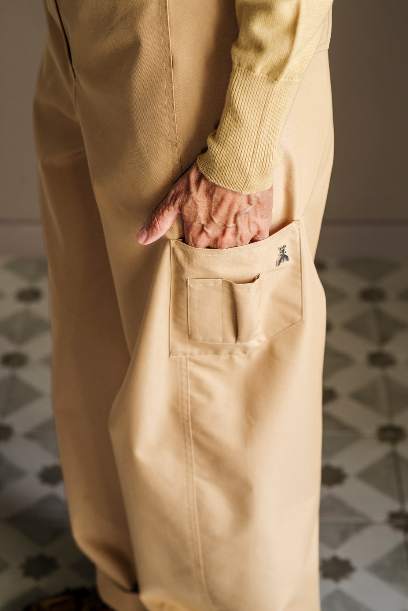 Pantalone cargo beige