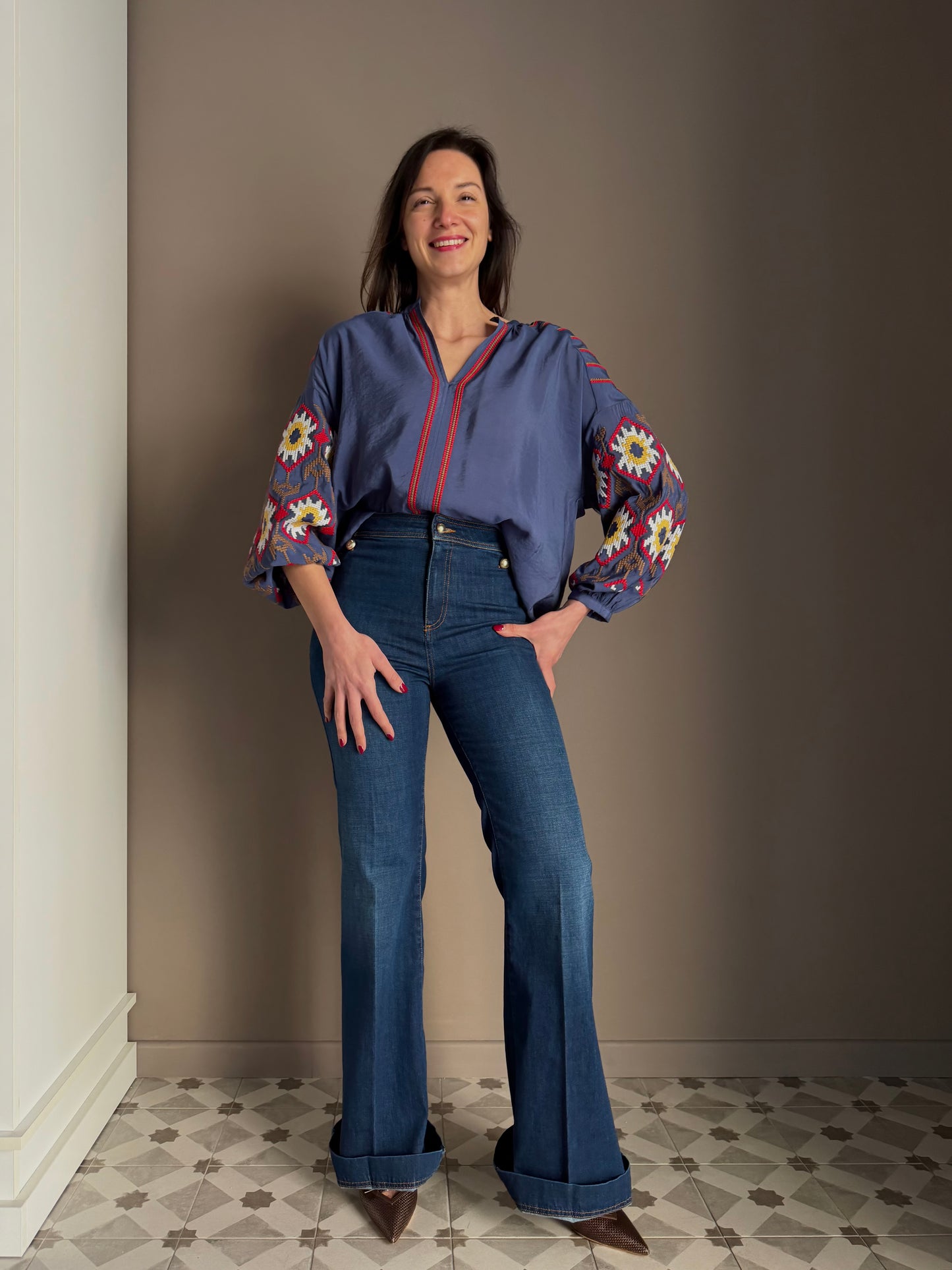 Blusa Iris con ricami