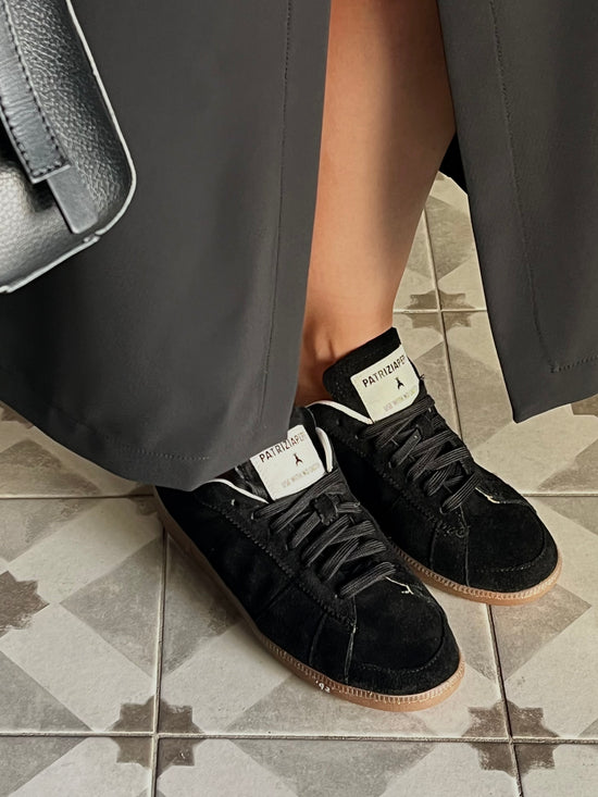 Sneakers Skin ‘93 in suede nero