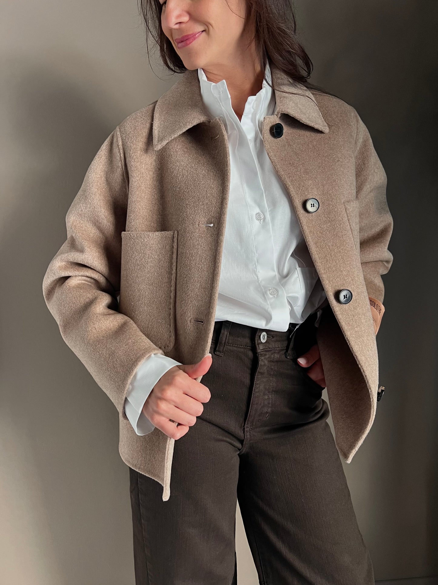 Giacca shacket in lana e cashmere beige