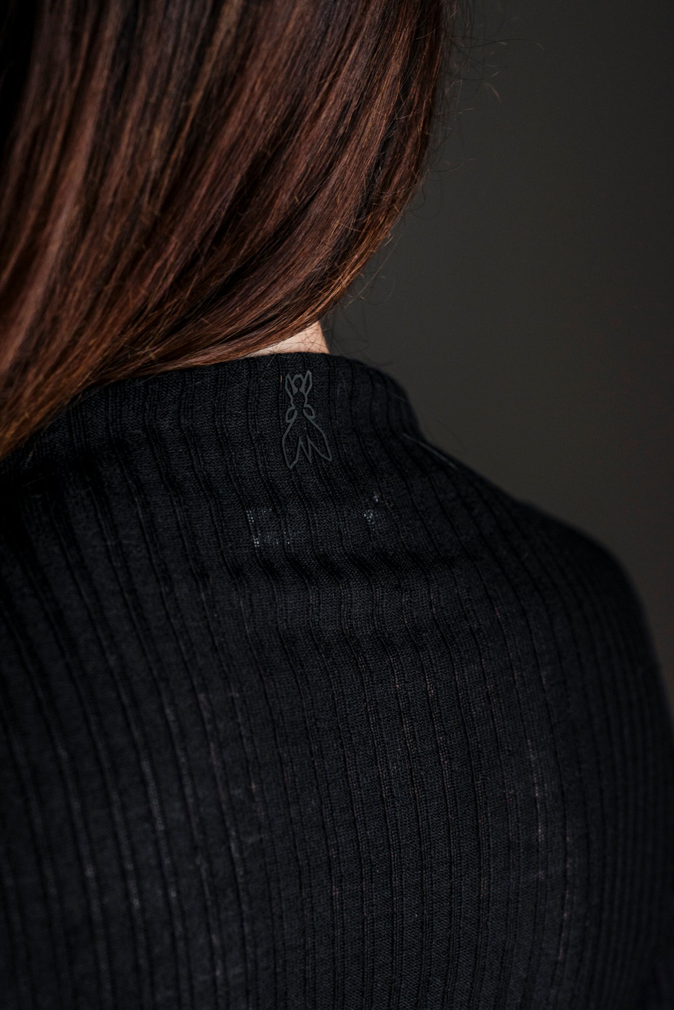 Maglia a lupetto in pura lana nero
