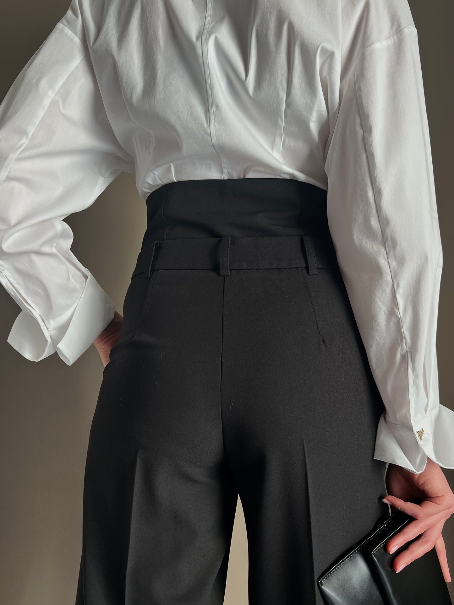 Pantaloni baggy con corsetto