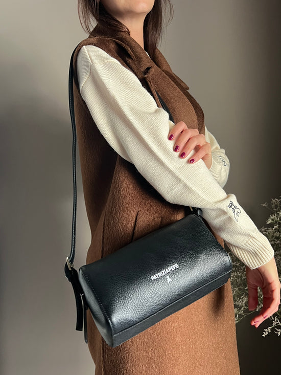 Borsa tracolla Never in pelle nera