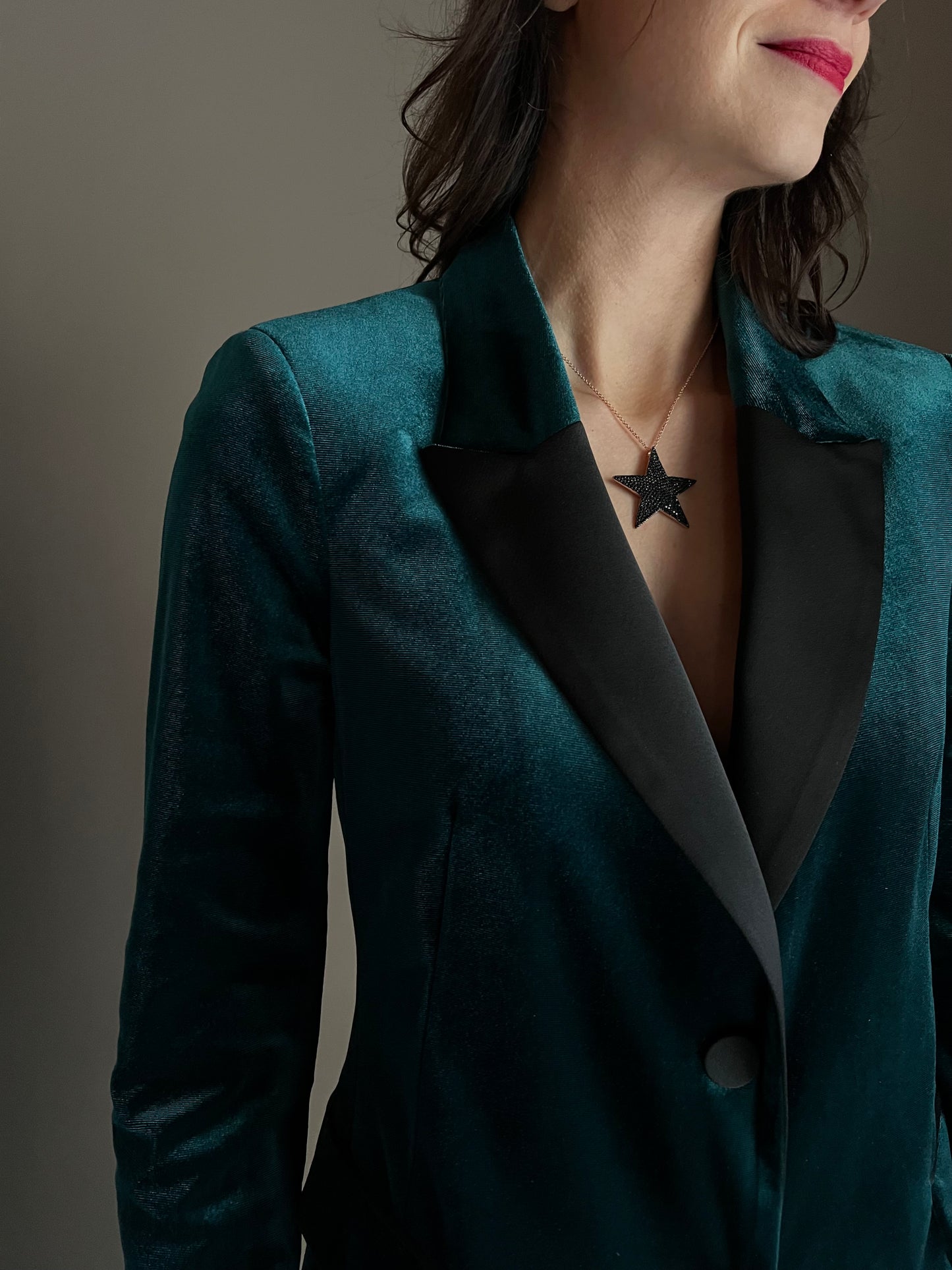 Giacca in velluto Gree con rever a contrasto