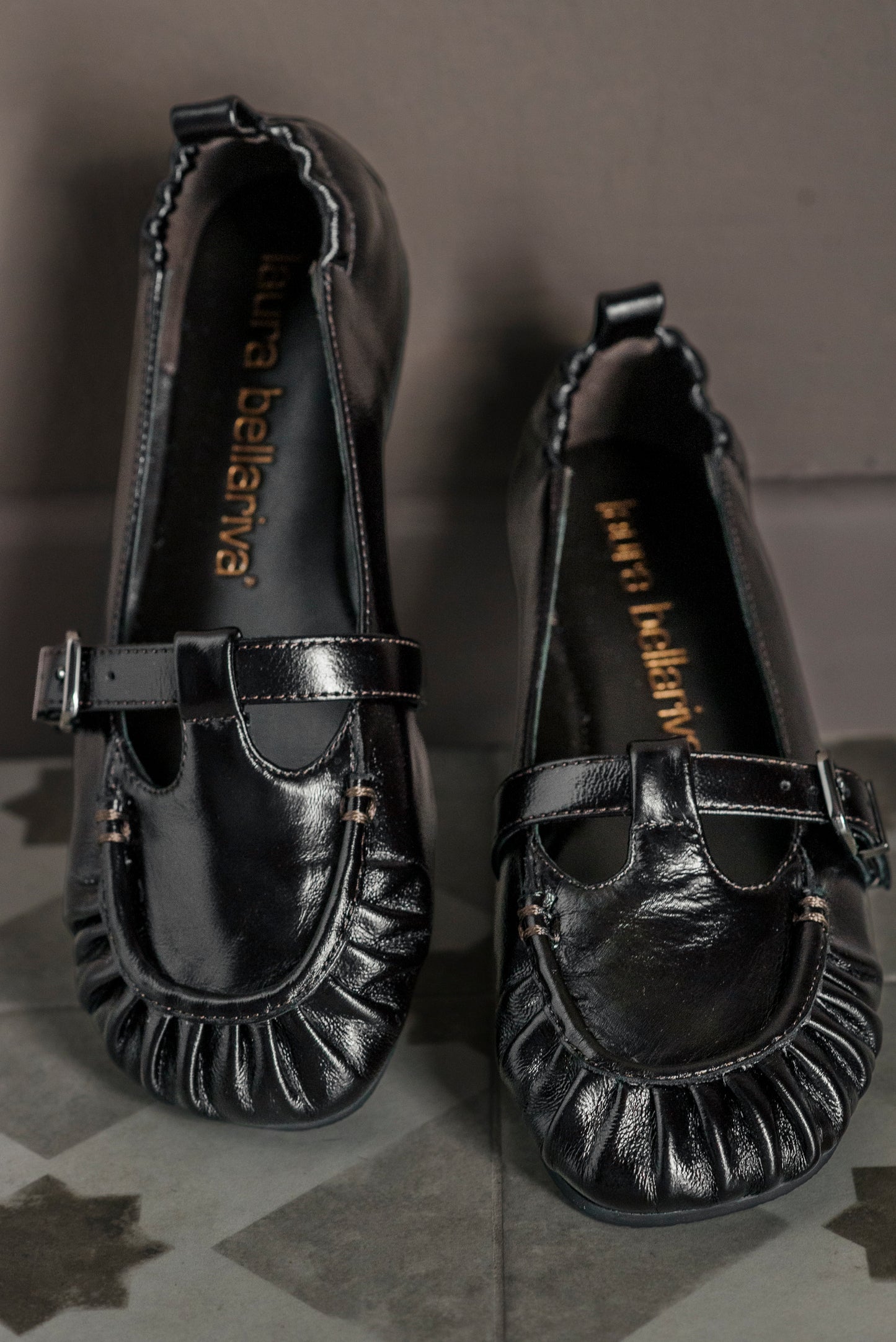 Ballerina Mary Jane in Pelle Nera con Arricciatura