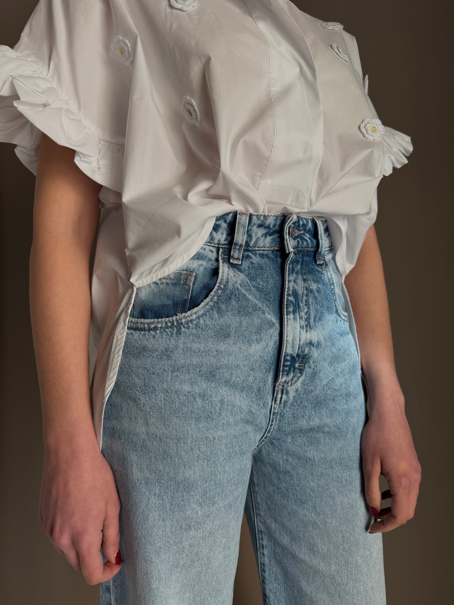 Jeans Poppy Incon Denim: L’Essenza del Cool Quotidiano