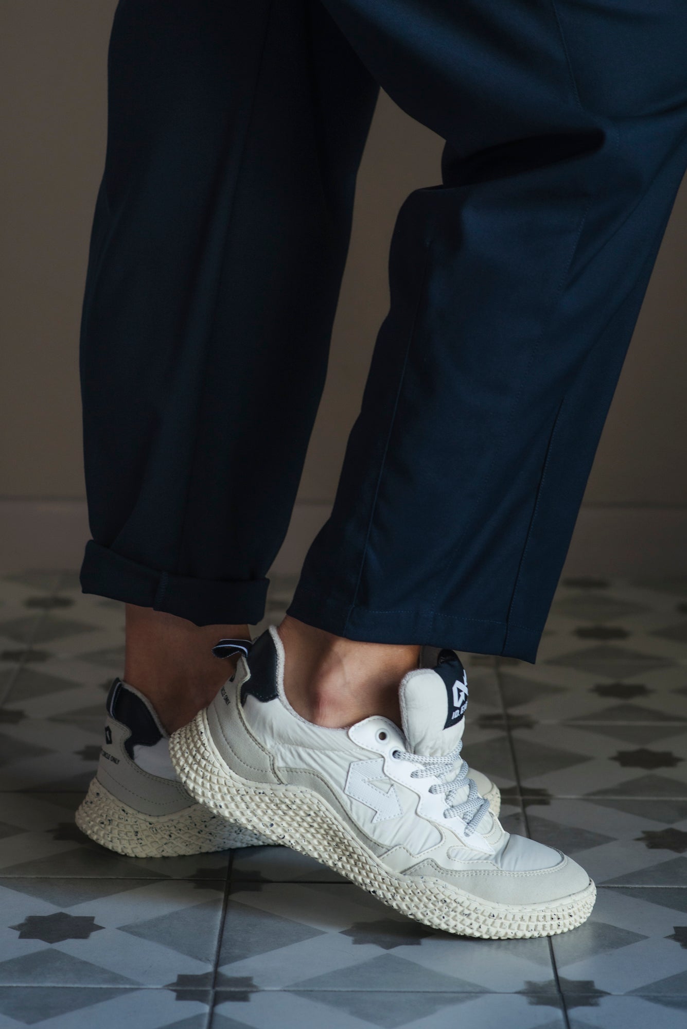 Sneakers ID.Eight White