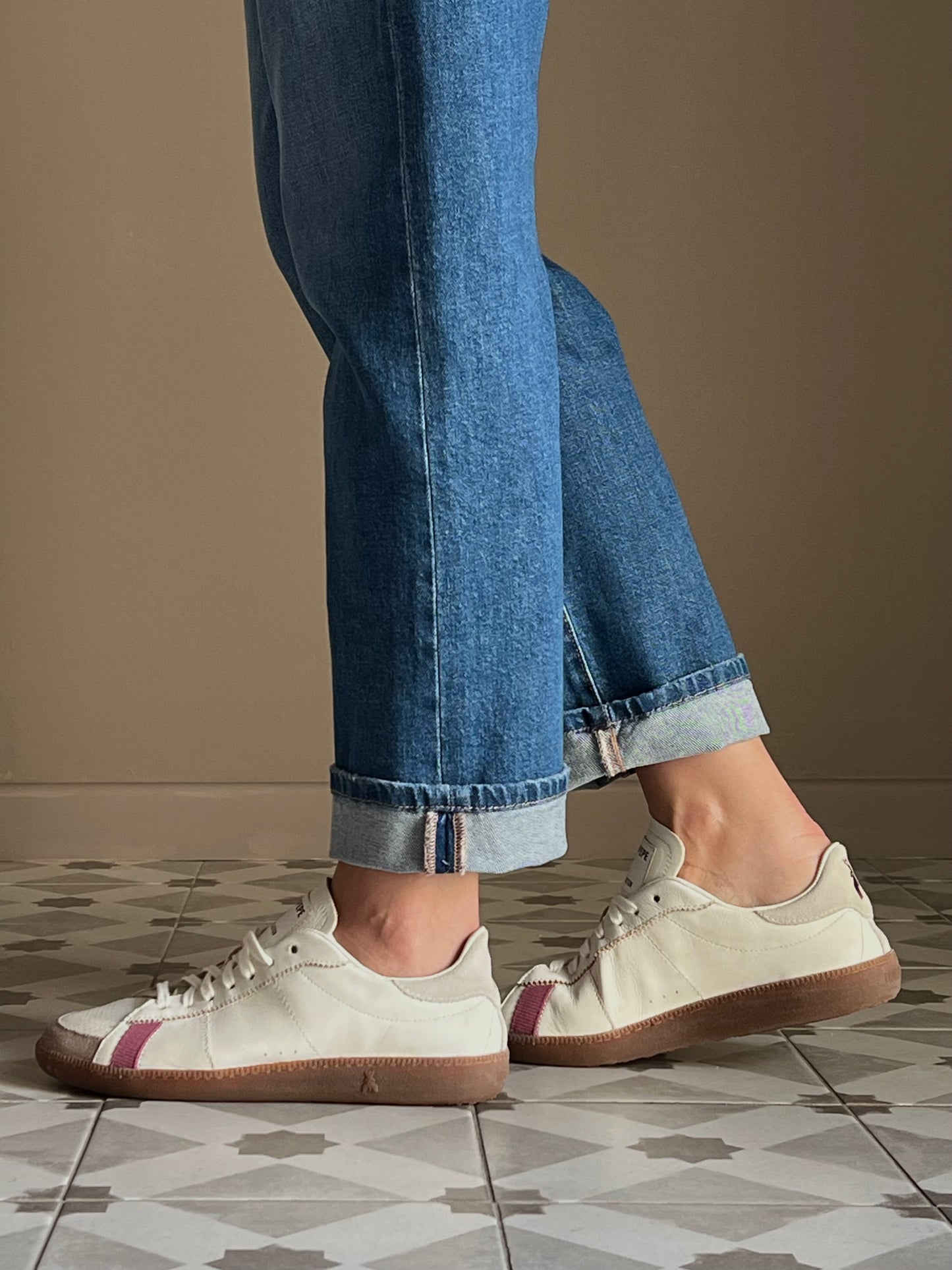 Sneakers in nappa con lettering purple