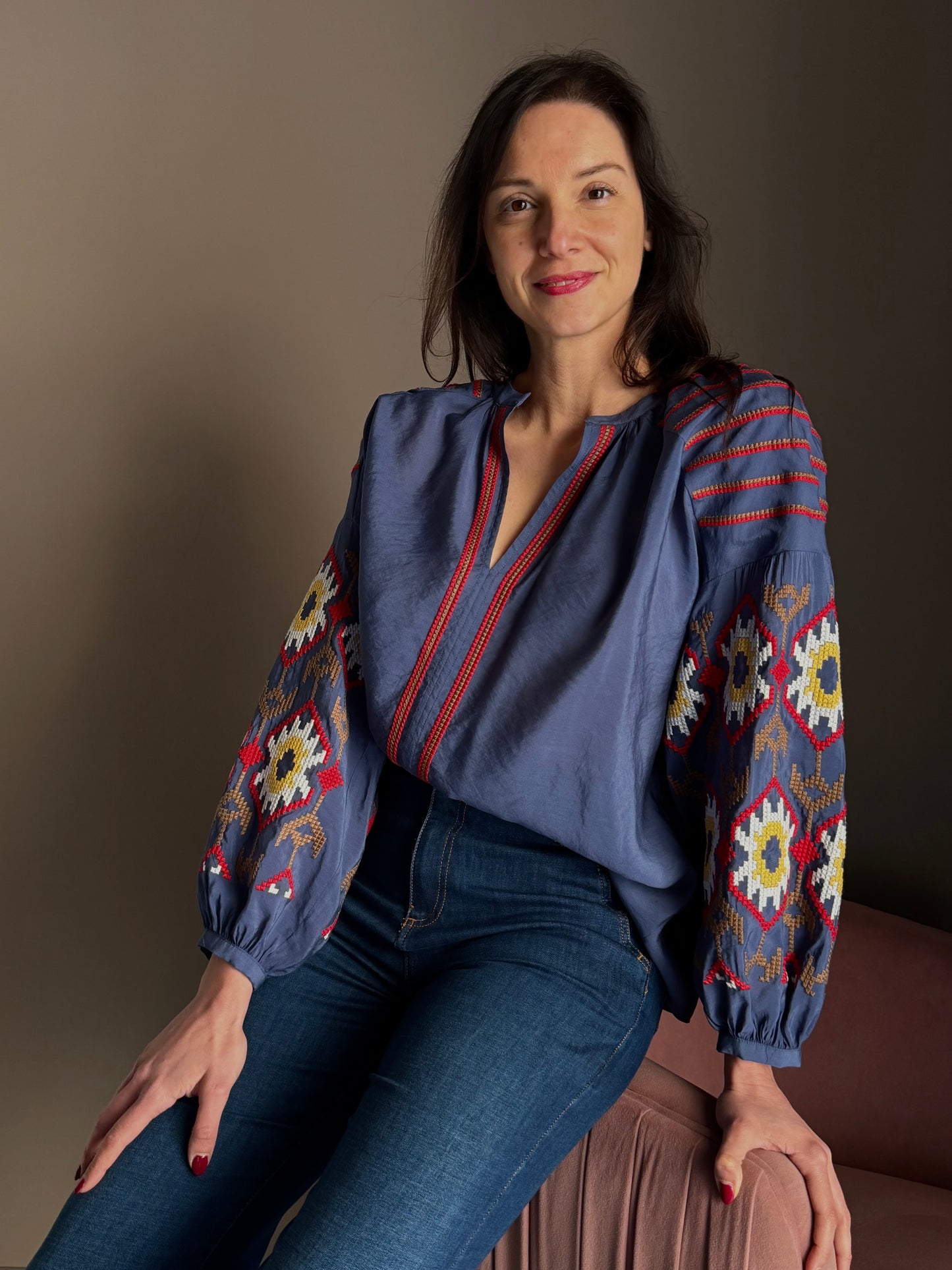 Blusa Iris con ricami