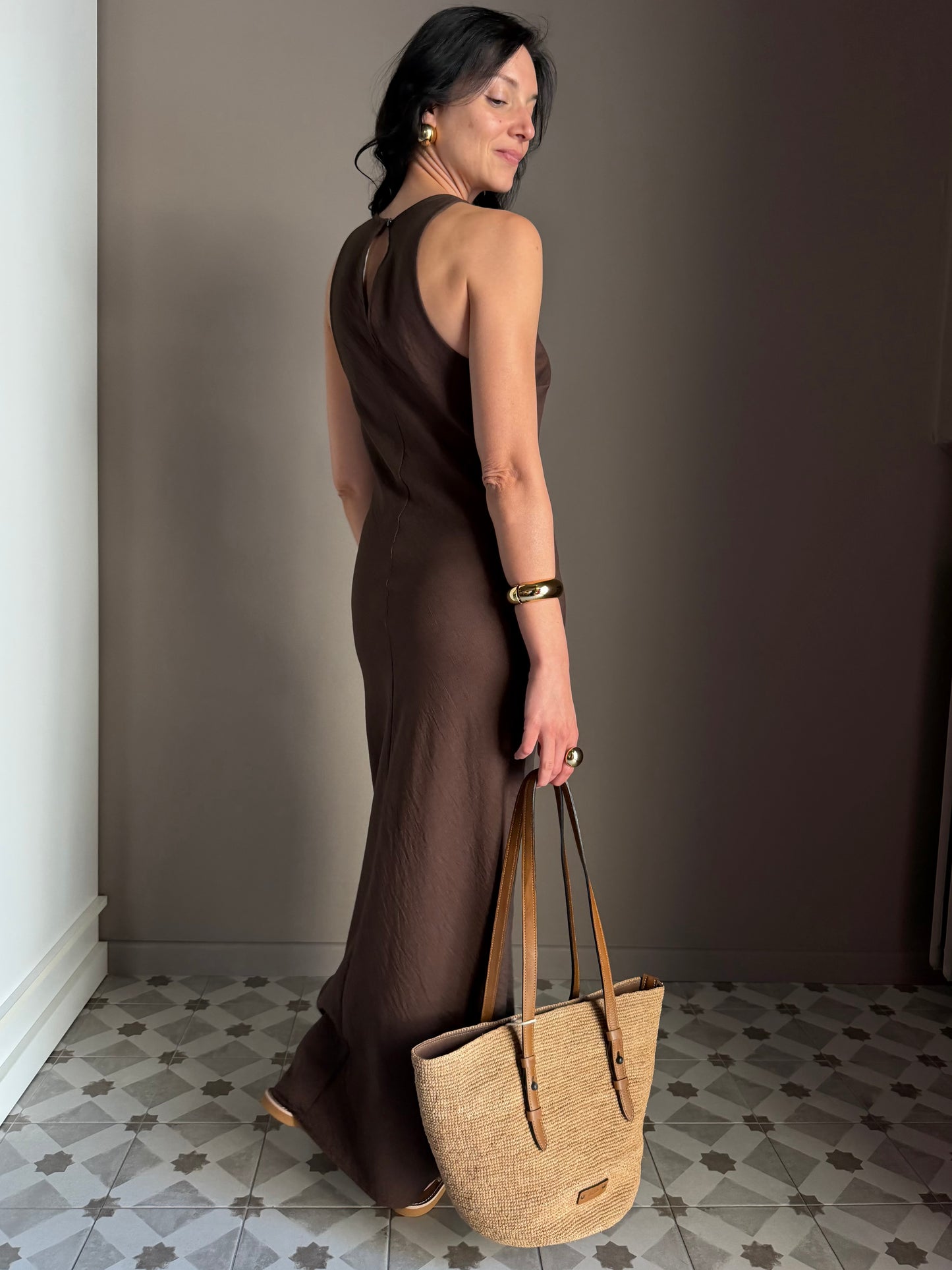 Abito Lungo Marrone Scuro – So Allure