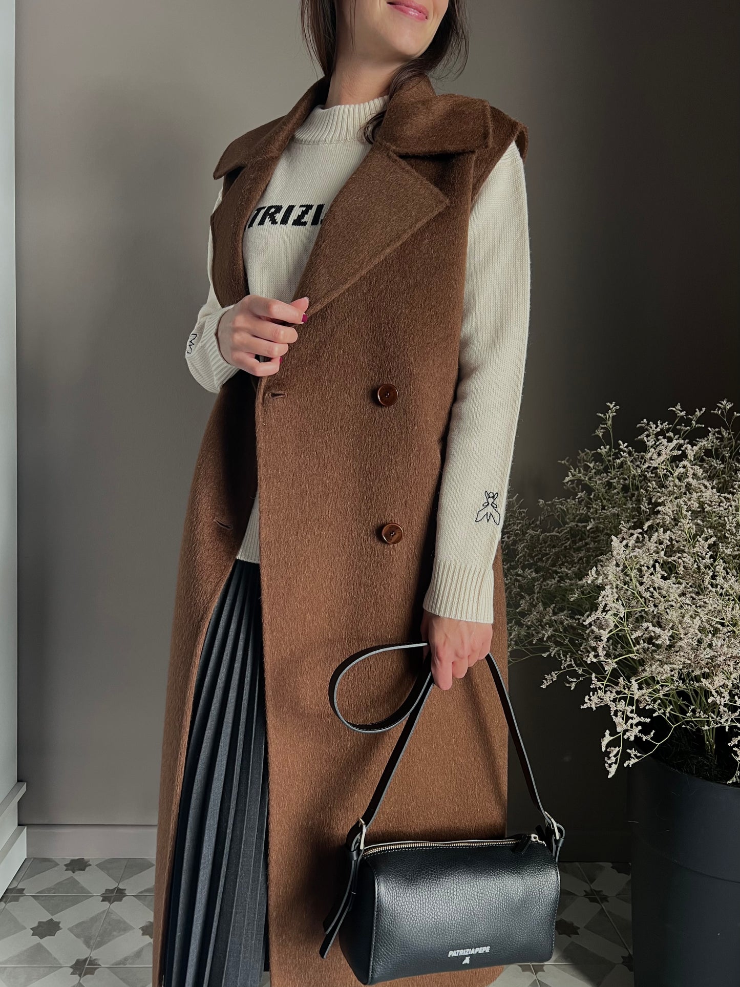 Cappotto smanicato in lana e alpaca