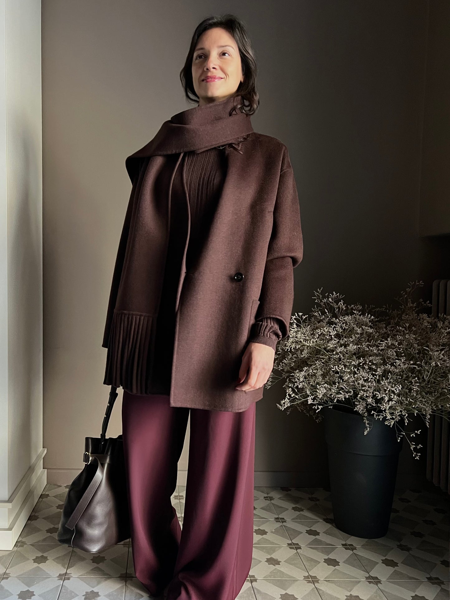 Cappotto in pura lana oversize con sciarpa abbinata