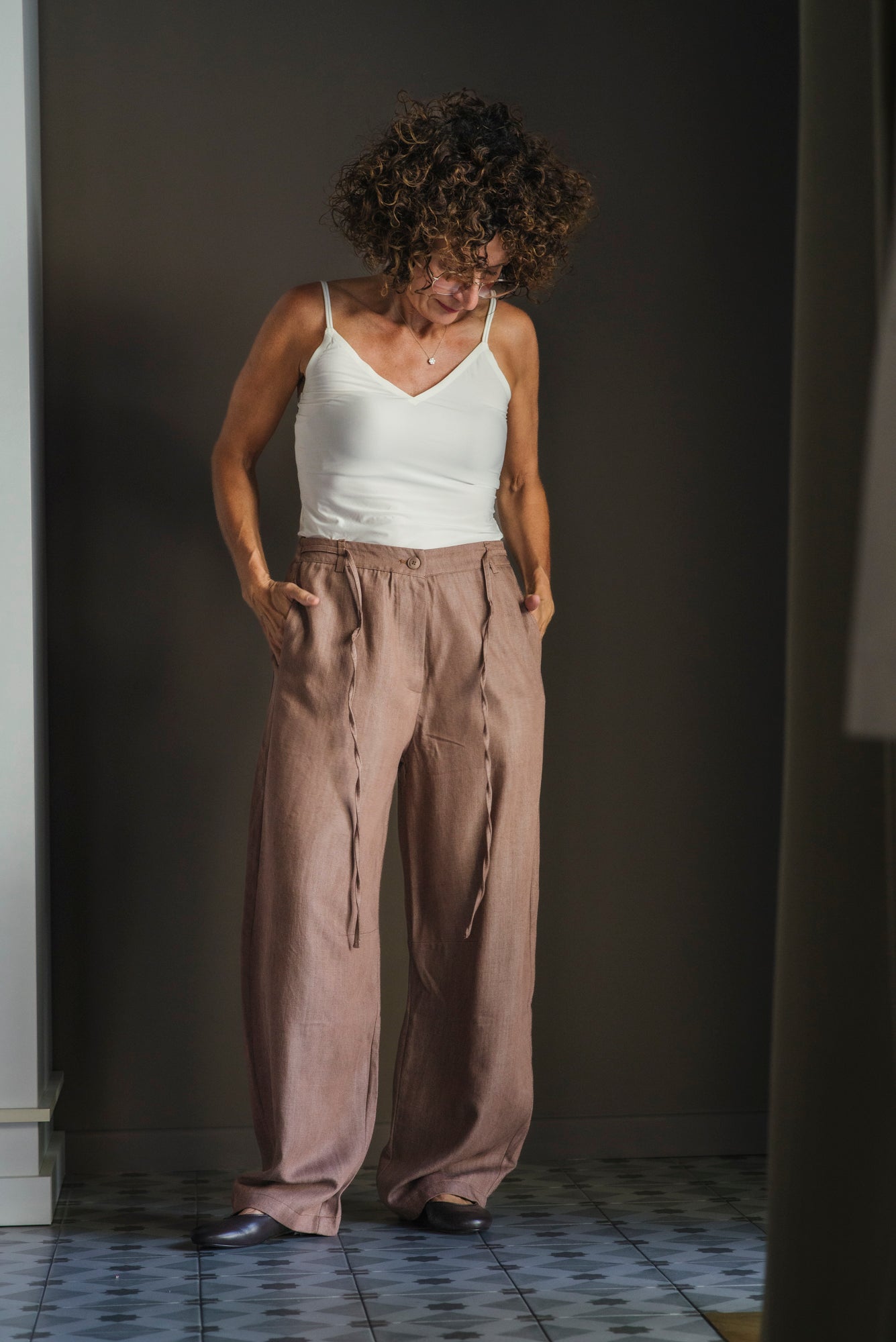 Pantalone in denim fluido caramello