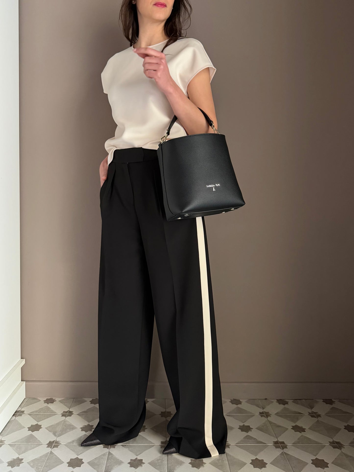 Borsa secchiello con tracolla