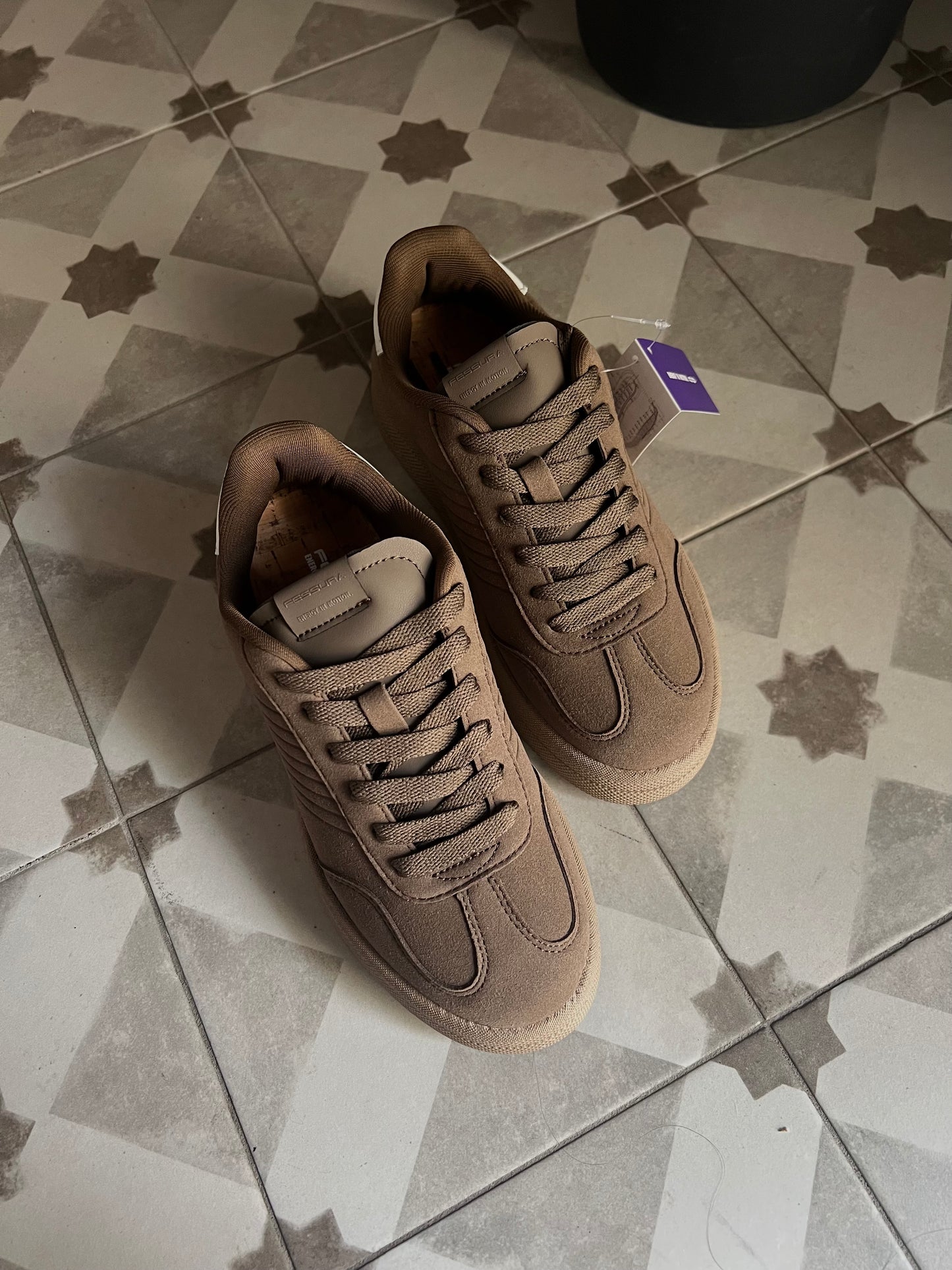 Sneakers Fessura con platform taupe